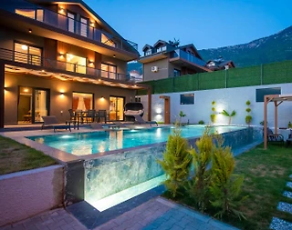 Fethiye Ölüdeniz'de Geniş Bahçe İçerisinde, Özel Havuzlu, Şık Villa - 4