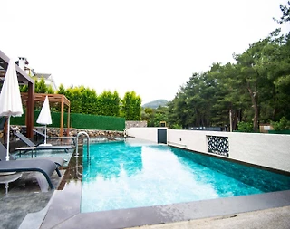 Fethiye Ölüdeniz'de Geniş Bahçe İçerisinde, Özel Havuzlu, Şık Villa - 5