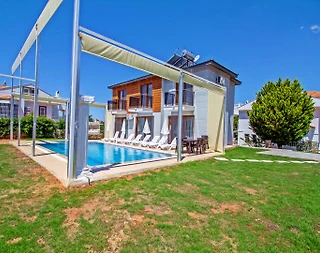 Fethiye Ölüdeniz'de Geniş Bahçeli, Özel Havuzlu, 8 Kişilik Villa - 2