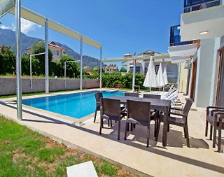 Fethiye Ölüdeniz'de Geniş Bahçeli, Özel Havuzlu, 8 Kişilik Villa - 3