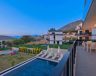 Fethiye Ölüdeniz'de Geniş Bahçeli, Özel Havuzlu, Hamamlı Villa - 4