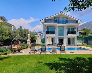 Fethiye Ölüdeniz'de Geniş Bahçeli, Özel Havuzlu, Lüks Villa - 2