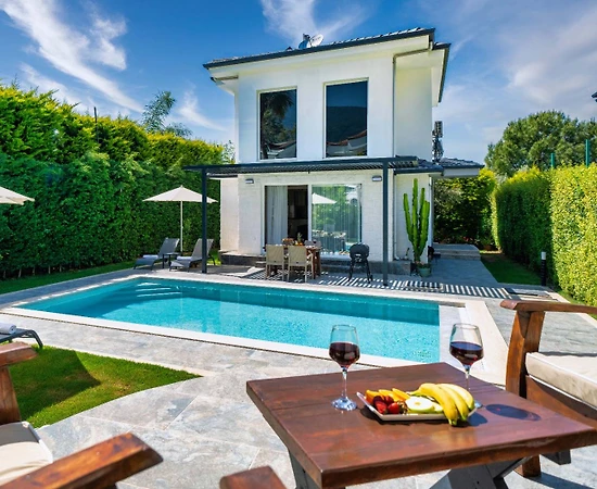 Fethiye Ölüdeniz'de Huzurlu Doğada, Özel Havuzlu, 4 Kişilik Villa - 1