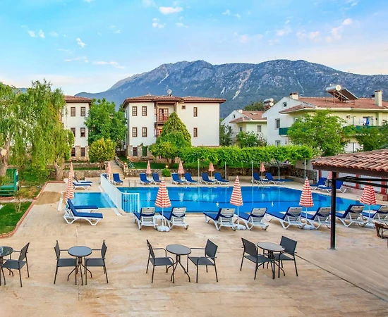 Fethiye Ölüdeniz'de Kahvaltı Dahil, Ortak Havuzlu, 1+1 Suit - 1