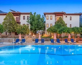 Fethiye Ölüdeniz'de Kahvaltı Dahil, Ortak Havuzlu, 1+1 Suit - 2