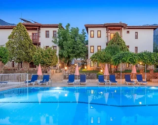 Fethiye Ölüdeniz'de Kahvaltı Dahil, Ortak Havuzlu, 1+1 Suit - 2