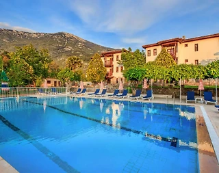 Fethiye Ölüdeniz'de Kahvaltı Dahil, Ortak Havuzlu, 1+1 Suit - 5