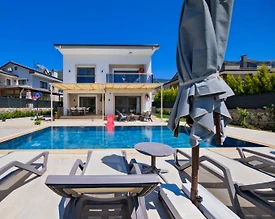 Fethiye Ölüdeniz'de Kalabalık Ailelere Uygun, Özel Havuzlu, 4+1 Villa - 2