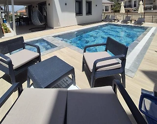 Fethiye Ölüdeniz'de Kalabalık Ailelere Uygun, Özel Havuzlu, 4+1 Villa - 1