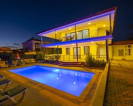 Fethiye Ölüdeniz'de Kalabalık Ailelere Uygun, Özel Havuzlu, 5+1 Villa - 3