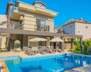 Fethiye Ölüdeniz'de Kalabalık Ailelere Uygun, Özel Havuzlu, 5+1 Villa - 1