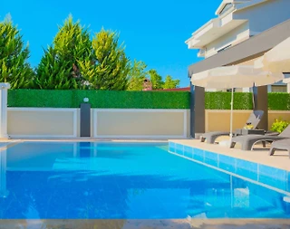 Fethiye Ölüdeniz'de Kalabalık Ailelere Uygun, Özel Havuzlu, 5+1 Villa - 2