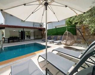 Fethiye Ölüdeniz'de Geniş Ailelere Uygun, Özel Havuzlu, Lüks Villa - 2