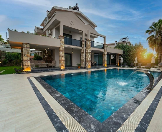 Fethiye Ölüdeniz'de Kalabalık Ailelere Uygun, Özel Havuzlu, Lüks Villa - 1
