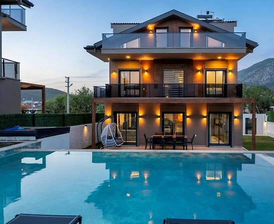 Fethiye Ölüdeniz'de Kalabalık Ailelere Uygun, Özel Havuzlu, Lüks Villa - 1
