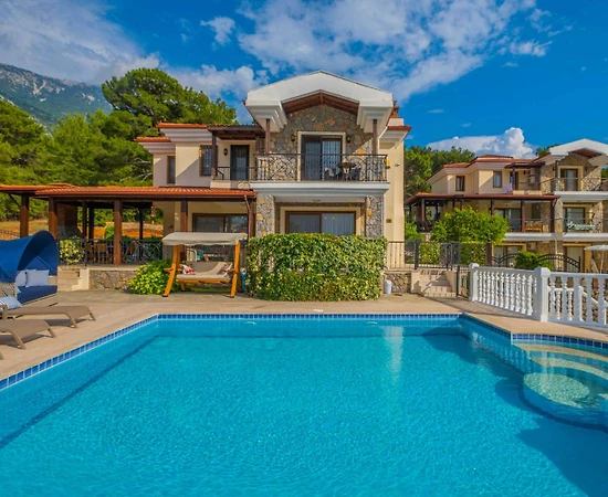 Fethiye Ölüdeniz'de Kalabalık Ailelere Uygun, Özel Havuzlu, Lüks Villa - 1