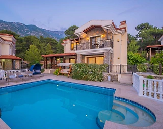 Fethiye Ölüdeniz'de Kalabalık Ailelere Uygun, Özel Havuzlu, Lüks Villa - 2