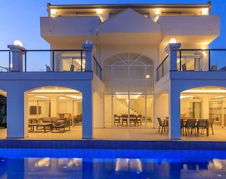 Fethiye Ölüdeniz'de Kalabalık Ailelere Uygun, Özel Havuzlu, Modern Villa - 1