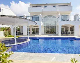 Fethiye Ölüdeniz'de Kalabalık Ailelere Uygun, Özel Havuzlu, Modern Villa - 3
