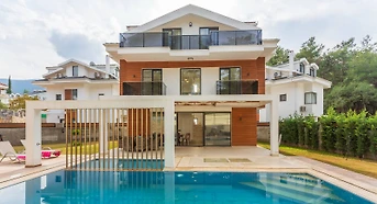 Fethiye Ölüdeniz'de Büyük Ailelere Uygun, Özel Havuzlu, Nezih Villa