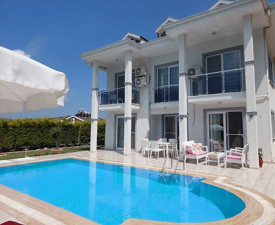 Fethiye Ölüdeniz'de Kalabalık Ailelere Uygun, Özel Havuzlu, Kiralık Villa - 1