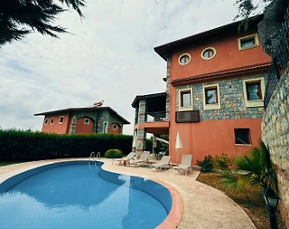 Fethiye Ölüdeniz'de Kalabalık Ailelere Uygun, Özel Havuzlu, Taş Villa - 2