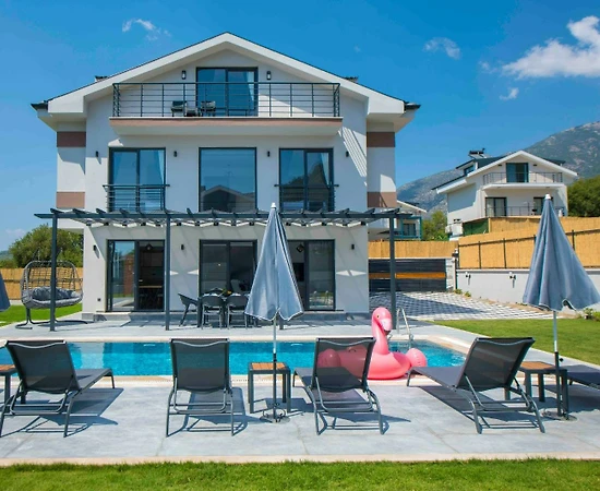 Fethiye Ölüdeniz'de Huzur Dolu Doğada, Özel Havuzlu, Lüks Villa - 1