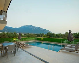Fethiye Ölüdeniz'de Konforlu Tasarımlı, Özel Havuzlu, 4+1 Villa - 3