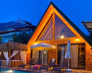 Fethiye Ölüdeniz'de Nezih Konumda, Özel Havuzlu, Lüks Bungalov - 1