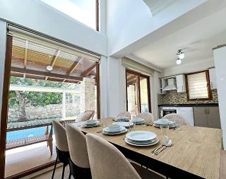 Fethiye Ölüdeniz'de Merkeze Yakın Konumda, Özel Havuzlu, Şık Villa - 5