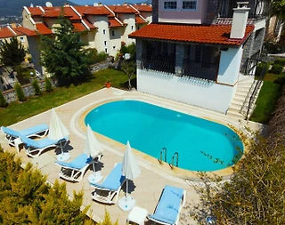 Fethiye Ölüdeniz'de Merkeze Yakın Konumda, Özel Havuzlu, Şık Villa - 2