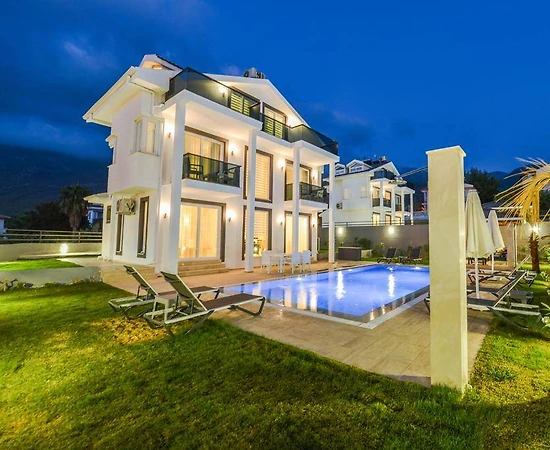 Fethiye Ölüdeniz'de Merkeze Yakın, Özel Havuzlu, 8 Kişilik Villa - 1