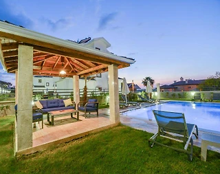 Fethiye Ölüdeniz'de Merkeze Yakın, Özel Havuzlu, 8 Kişilik Villa - 5