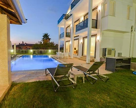 Fethiye Ölüdeniz'de Merkeze Yakın, Özel Havuzlu, 8 Kişilik Villa - 3