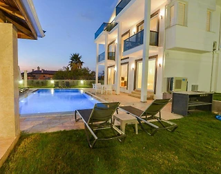 Fethiye Ölüdeniz'de Merkeze Yakın, Özel Havuzlu, 8 Kişilik Villa - 3