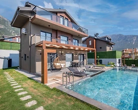 Fethiye Ölüdeniz'de Merkeze Yakın, Özel Havuzlu, Konforlu Villa - 2