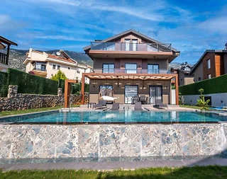 Fethiye Ölüdeniz'de Merkeze Yakın, Özel Havuzlu, Konforlu Villa - 3