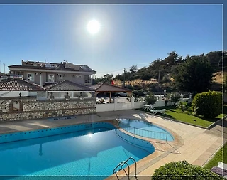 Fethiye Ölüdeniz'de Merkezi Konumda, Ortak Havuzlu, 2+1 Apart - 3