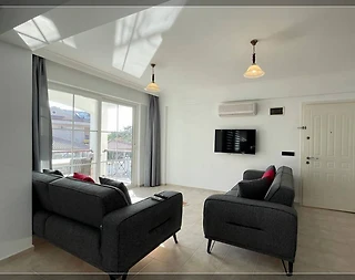 Fethiye Ölüdeniz'de Merkezi Konumda, Ortak Havuzlu, 2+1 Apart - 4