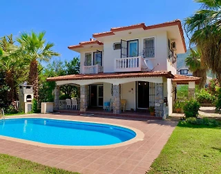 Fethiye Ölüdeniz'de Merkezi Konumda, Özel Havuzlu, 3+1 Villa - 2
