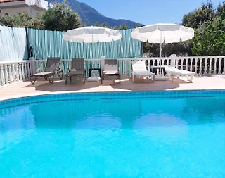 Fethiye Ölüdeniz'de Merkezi Konumda, Özel Havuzlu, 4+1 Villa - 3