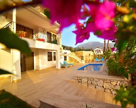 Fethiye Ölüdeniz'de Merkezi Konumda, Özel Havuzlu, 4 Kişilik Villa - 2