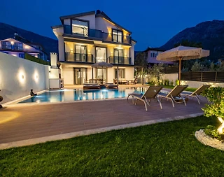 Fethiye Ölüdeniz'de Merkezi Konumda, Özel Havuzlu, 8 Kişilik Villa - 4