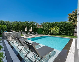 Fethiye Ölüdeniz'de Merkezi Konumda, Özel Havuzlu, 8 Kişilik Villa - 3