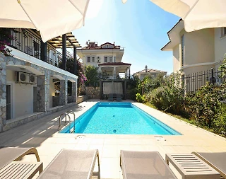 Fethiye Ölüdeniz'de Merkezi Konumda, Özel Havuzlu, 8 Kişilik Villa - 5