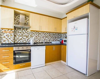 Fethiye Ölüdeniz'de Merkezi Konumda, Özel Havuzlu, Bahçeli Villa - 5