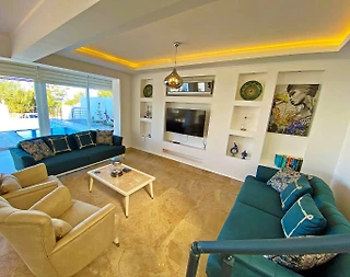 Fethiye Ölüdeniz'de Merkezi Konumda, Özel Havuzlu, Geniş Villa - 5