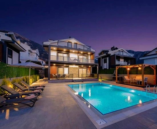 Fethiye Ölüdeniz'de Lüks Tasarımlı, Özel Havuzlu, Kiralık Villa - 1