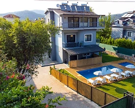 Fethiye Ölüdeniz'de Merkezi Konumda, Özel Havuzlu, Konforlu Villa - 3