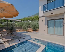 Fethiye Ölüdeniz'de Merkezi Konumda, Özel Havuzlu, Konforlu Villa - 3